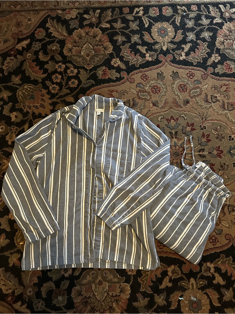 Garnet Hill 100% organic cotton Blue and Cream Striped Women's Pajama Set - Picture 5 of 10